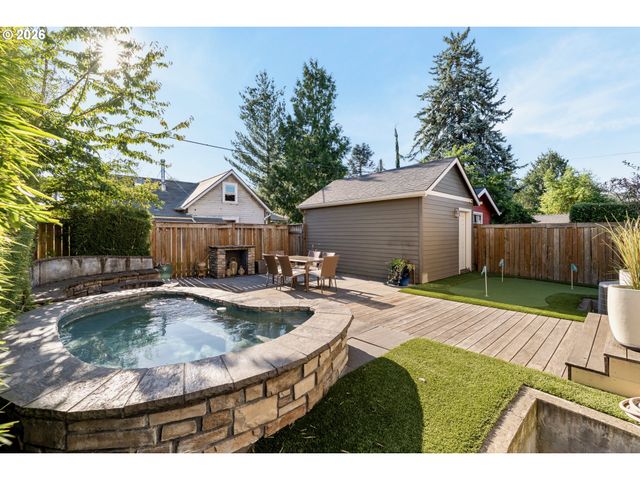 4643 Ne 25TH Ave, Portland, OR 97211