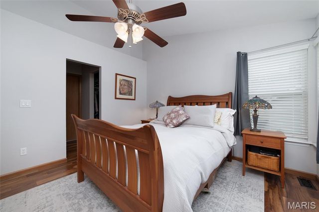 2827 Plum Leaf Circle, St Peters, MO 63303