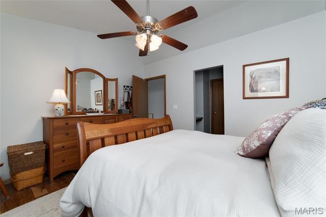 2827 Plum Leaf Circle, St Peters, MO 63303