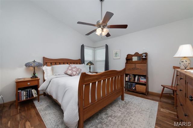 2827 Plum Leaf Circle, St Peters, MO 63303