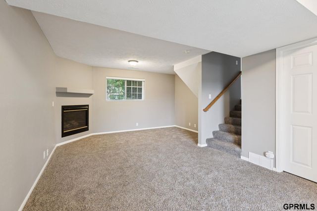 8928 N 78 Avenue Circle, Omaha, NE 68122