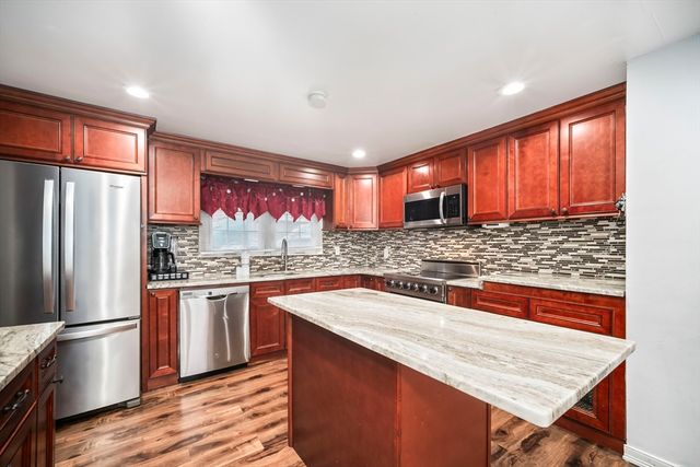 5 Debbie Rd, Brockton, MA 02302