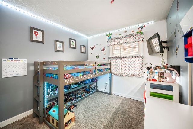 5 Debbie Rd, Brockton, MA 02302