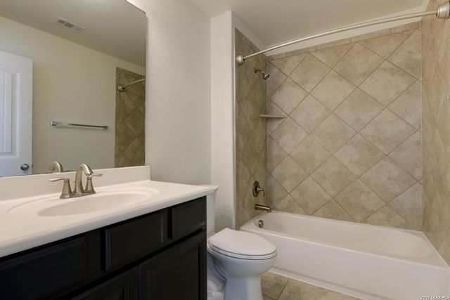 8630 Keila Orchard, San Antonio, TX 78251