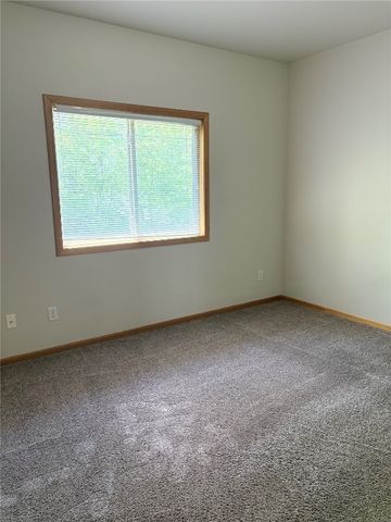 930 23rd Ave Place 6, Coralville, IA 52241