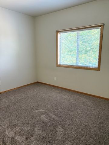 930 23rd Ave Place 6, Coralville, IA 52241