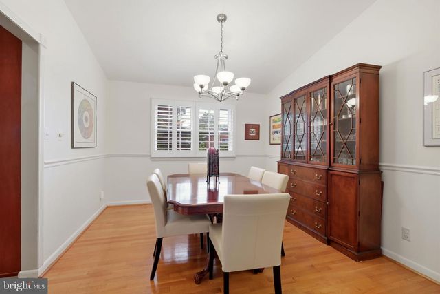 8815 POSTOAK RD, Potomac, MD 20854