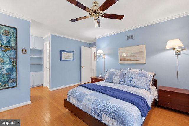 8815 POSTOAK RD, Potomac, MD 20854