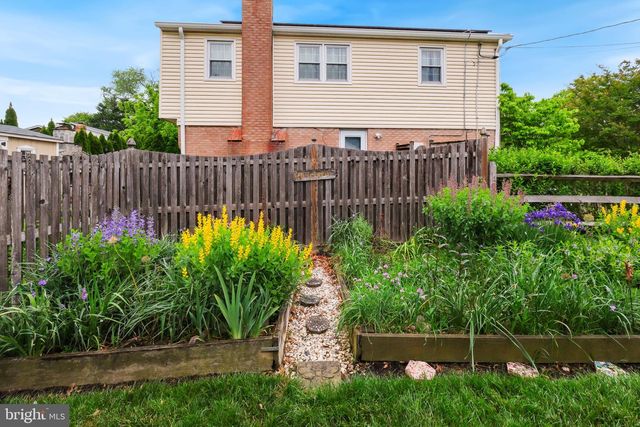 8815 POSTOAK RD, Potomac, MD 20854