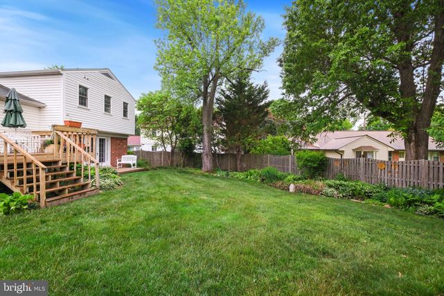 8815 POSTOAK RD, Potomac, MD 20854