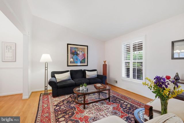 8815 POSTOAK RD, Potomac, MD 20854