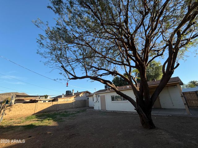 2514 W Larkspur Drive, Phoenix, AZ 85029