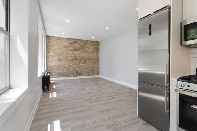 1320 W Birchwood Avenue 1, Chicago, IL 60626