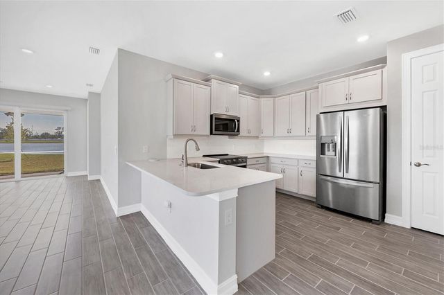 111 IBIZA LOOP, Venice, FL 34292
