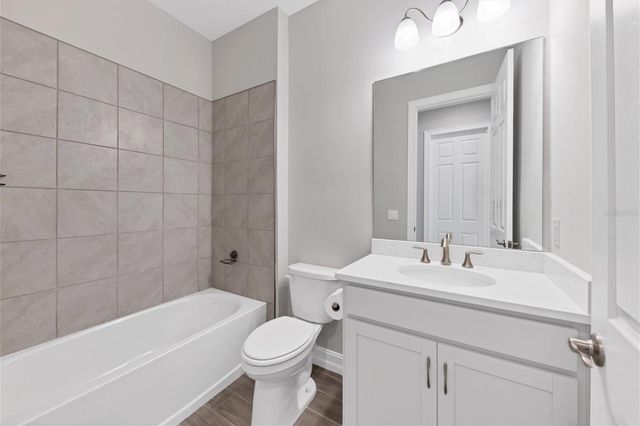 111 IBIZA LOOP, Venice, FL 34292