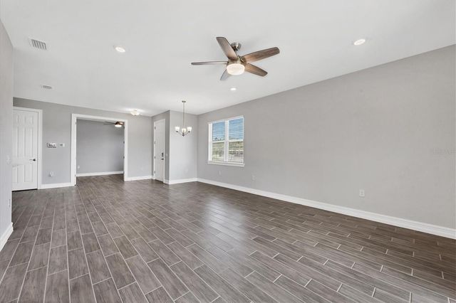 111 IBIZA LOOP, Venice, FL 34292