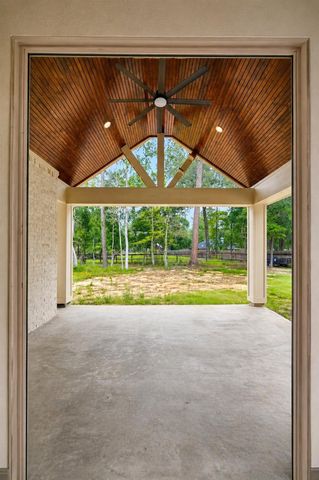 2723 Michaelangelo Street, New Caney, TX 77357