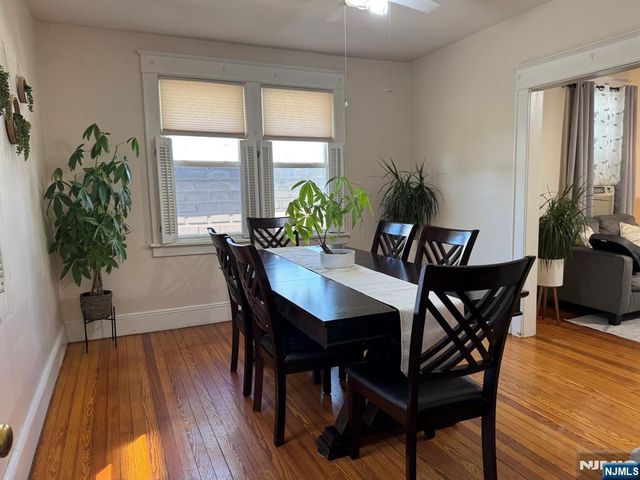 28 Van Houten Street, Bergenfield, NJ 07621
