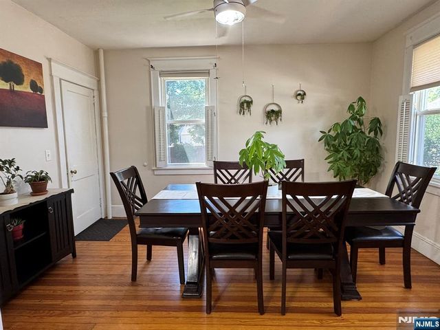 28 Van Houten Street, Bergenfield, NJ 07621