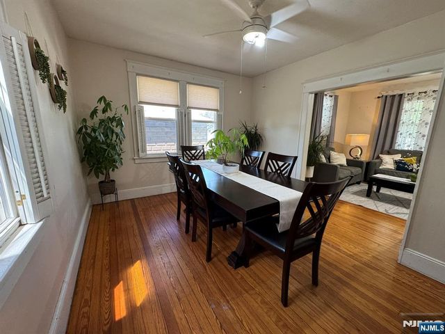 28 Van Houten Street, Bergenfield, NJ 07621