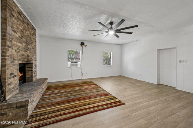 3243 PARENTAL HOME Road, Jacksonville, FL 32216