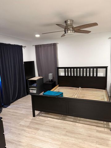 802 Saint Andrews Road 15, Hollywood, FL 33021