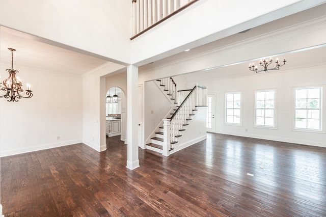 835 Douglas Bend Rd, Gallatin, TN 37066