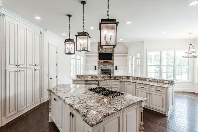 835 Douglas Bend Rd, Gallatin, TN 37066