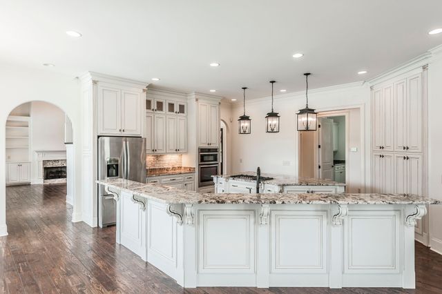 835 Douglas Bend Rd, Gallatin, TN 37066