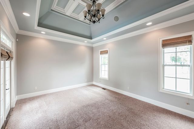 835 Douglas Bend Rd, Gallatin, TN 37066