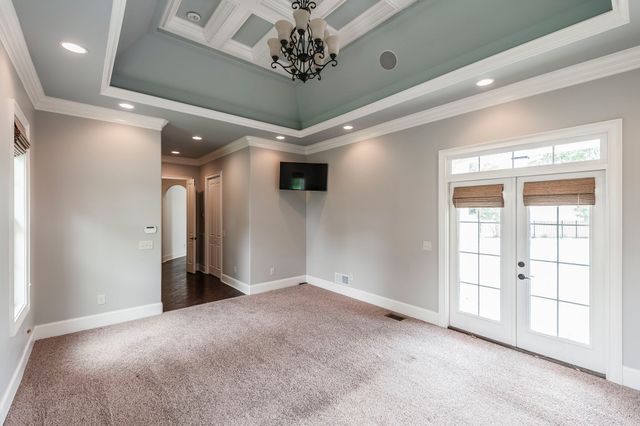 835 Douglas Bend Rd, Gallatin, TN 37066