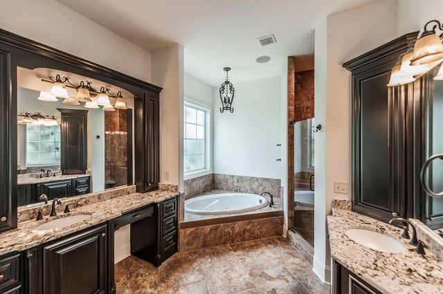 835 Douglas Bend Rd, Gallatin, TN 37066