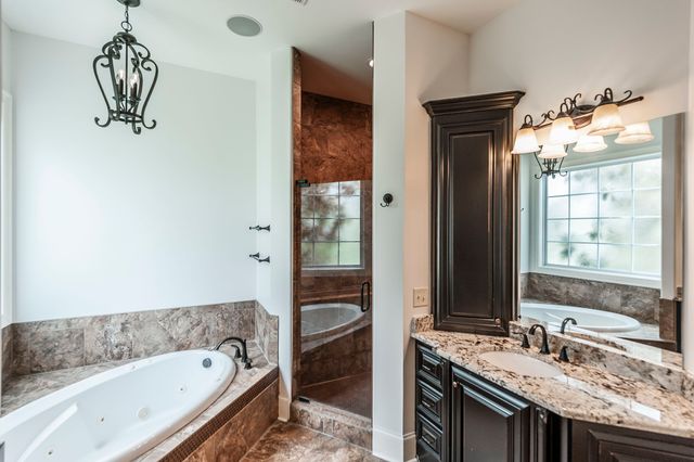 835 Douglas Bend Rd, Gallatin, TN 37066