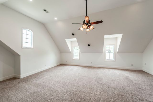 835 Douglas Bend Rd, Gallatin, TN 37066