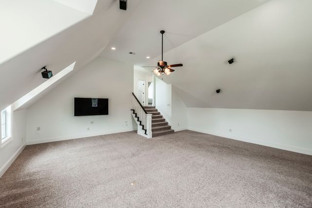 835 Douglas Bend Rd, Gallatin, TN 37066