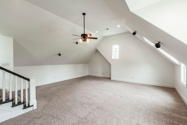 835 Douglas Bend Rd, Gallatin, TN 37066