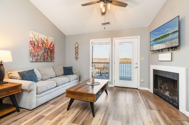 429 E Chinquapin Circle 510, Branson, MO 65616