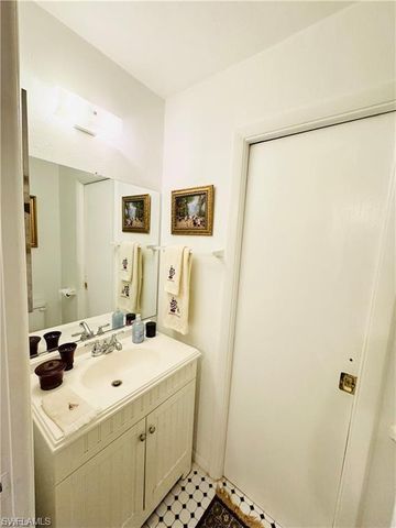 6324 Panther LN 6, Fort Myers, FL 33919