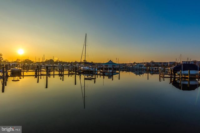 10-B QUEEN ELIZABETH CT, Chester, MD 21619