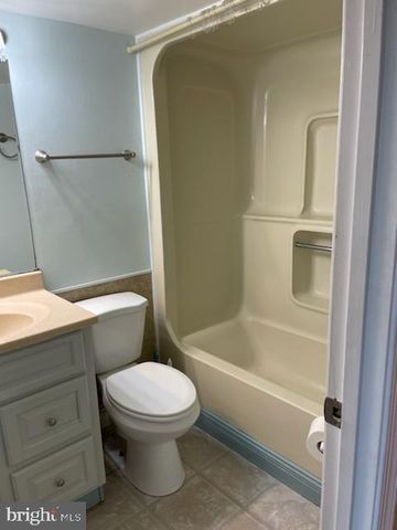 10-B QUEEN ELIZABETH CT, Chester, MD 21619