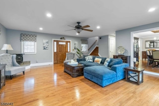 1432 Macopin Rd, West Milford Twp., NJ 07480