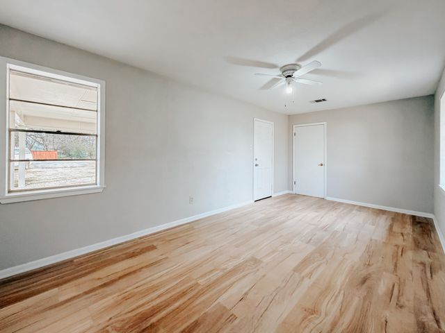 226 E Main Street, Corsicana, TX 75109