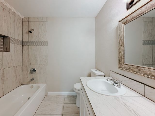 226 E Main Street, Corsicana, TX 75109