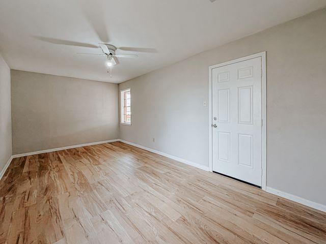 226 E Main Street, Corsicana, TX 75109