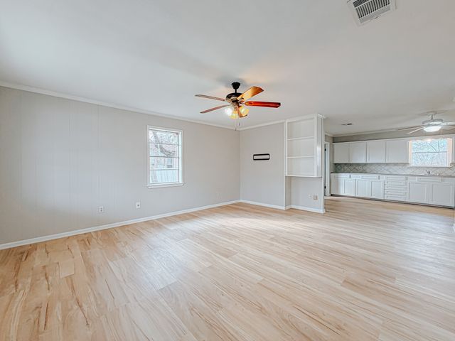 226 E Main Street, Corsicana, TX 75109