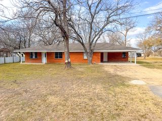 226 E Main Street, Corsicana, TX 75109