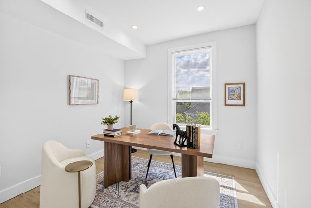 1246 Broadway 3, Somerville, MA 02144