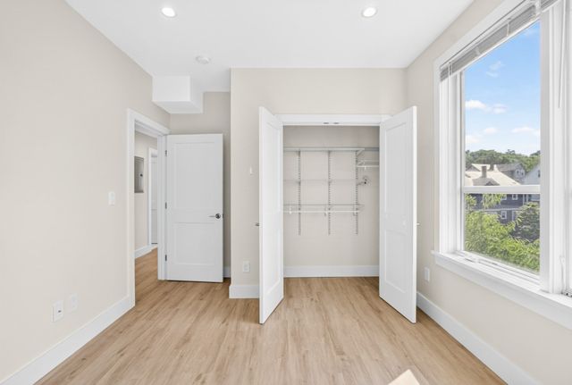 1246 Broadway 3, Somerville, MA 02144