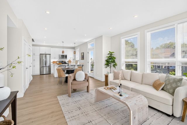 1246 Broadway 3, Somerville, MA 02144