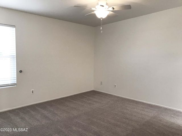 7800 N Nicole Place, Tucson, AZ 85741